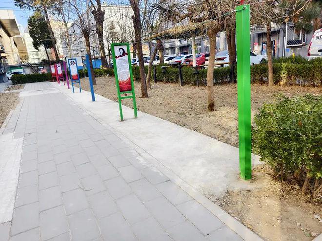社区便民晾衣杆让居民省心省力→k8凯发网站晾晒有去处顺义这(图1)